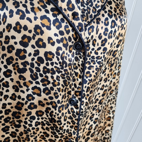 Avenue Body Collared Button Down Sleep Shirt Night Pajamas Satin Leopard 18/ 20 - Picture 6 of 11